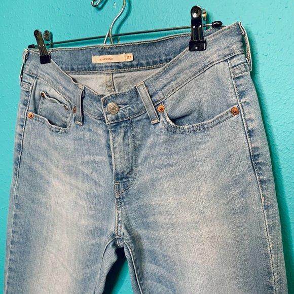 Levi's Boyfriend Jeans - Picture 4 of 9